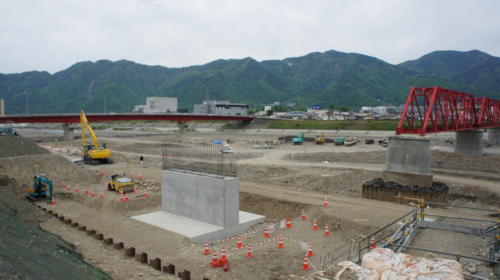 新設橋台-提供：上田電鉄、二次利用不可